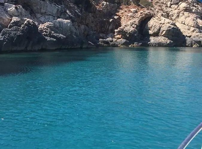 Le Di Loris Nyaraló *